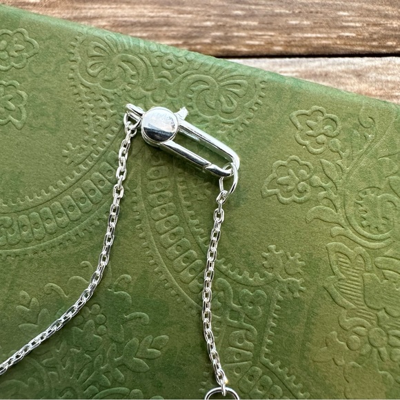 Gucci made in Italy trademark square sterling silver necklace, 18.9”, NIB. - Picture 7 of 8